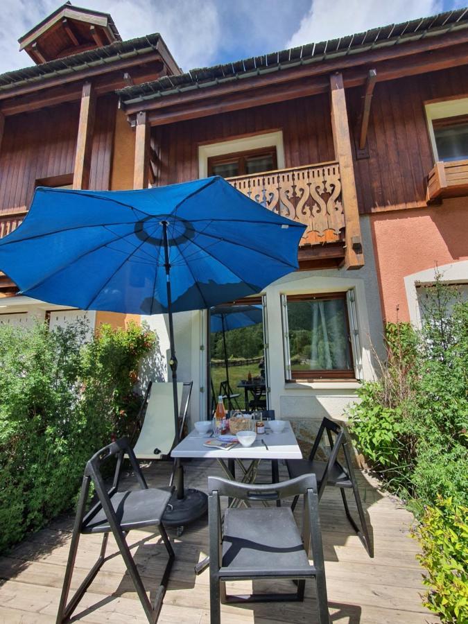 Les Chalets Du Jardin Alpin La Salle-les-Alpes Exterior photo