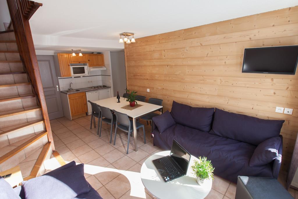 Les Chalets Du Jardin Alpin La Salle-les-Alpes Exterior photo