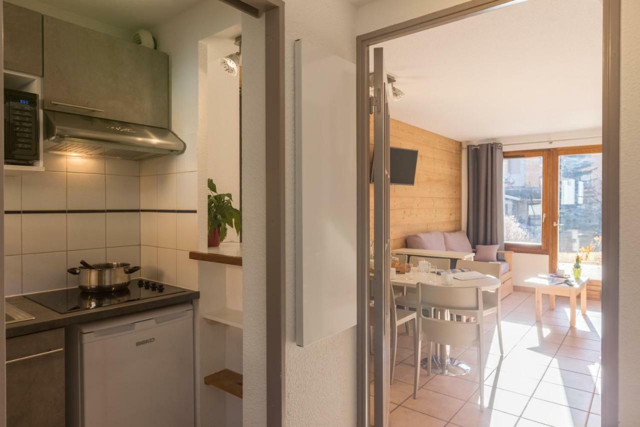 Les Chalets Du Jardin Alpin La Salle-les-Alpes Exterior photo